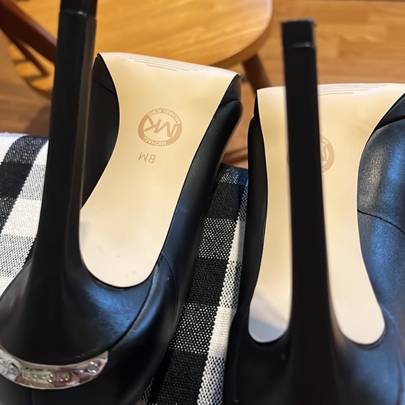 MICHAEL Michael Kors - Picture 6 of 7